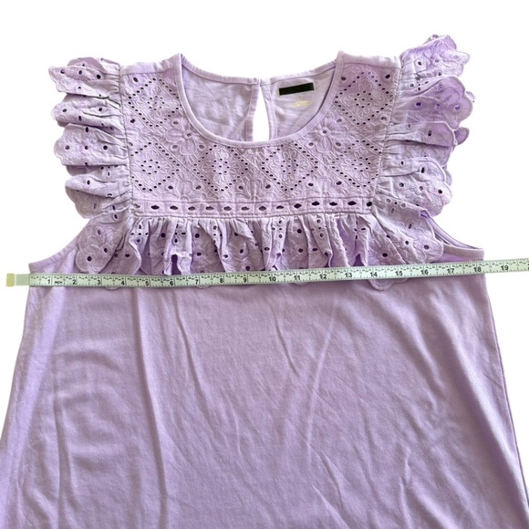 NEW LILLY PULITZER Bev Top  in Purple Iris Sleeveless Eyelet Detail Size Medium - Picture 8 of 9